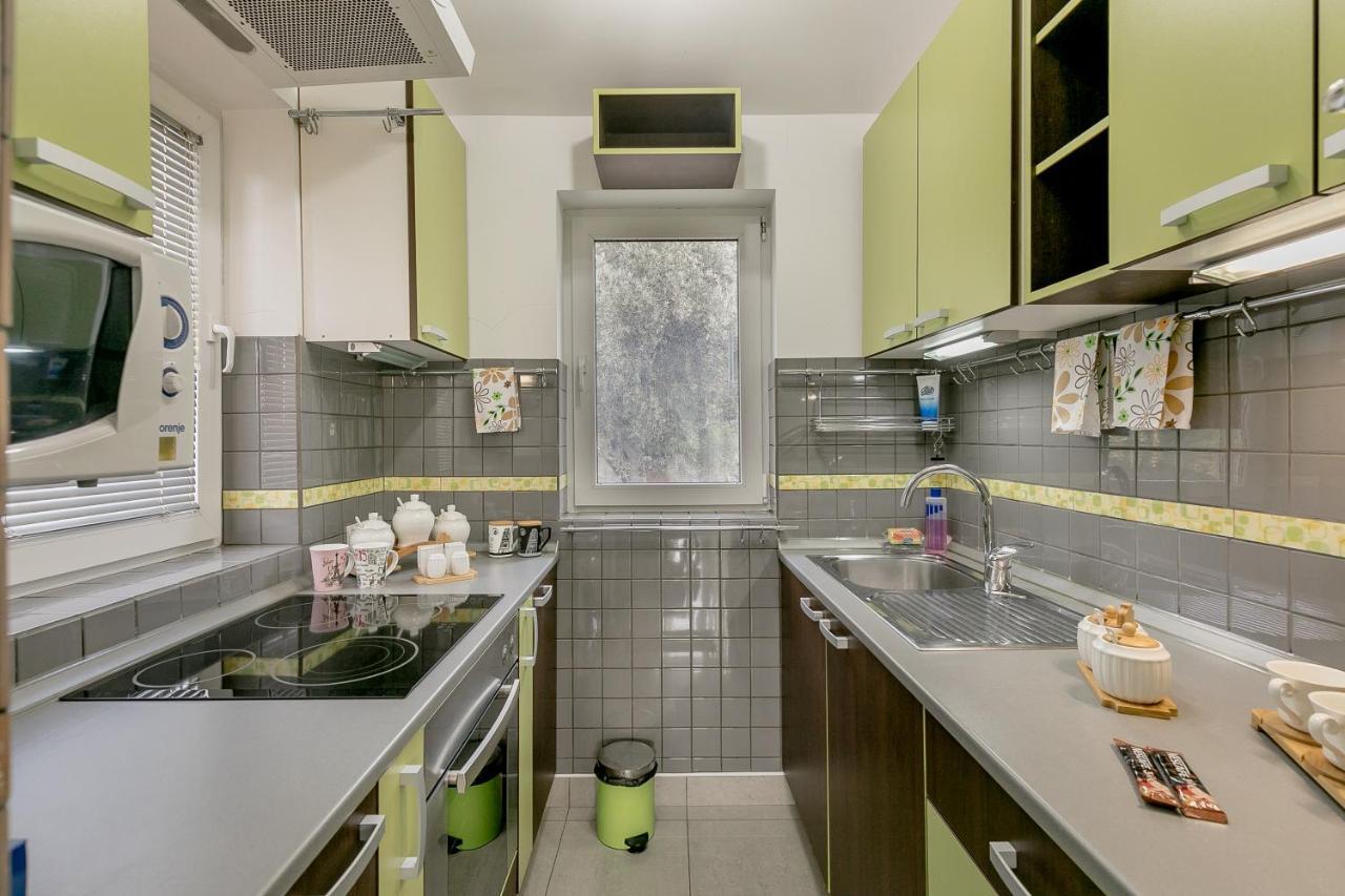 Olive Garden Apartment Petrovac Bagian luar foto
