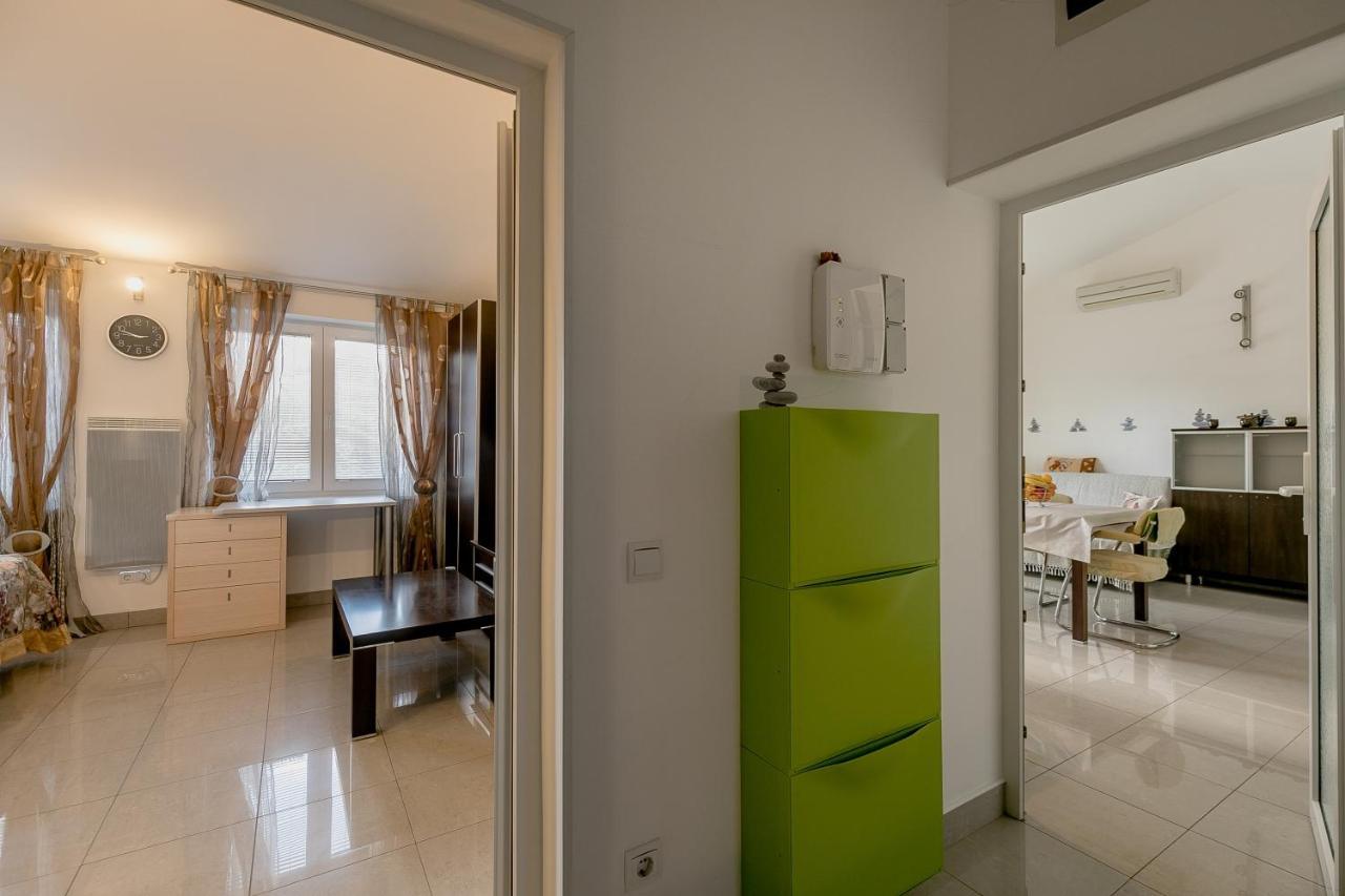 Olive Garden Apartment Petrovac Bagian luar foto