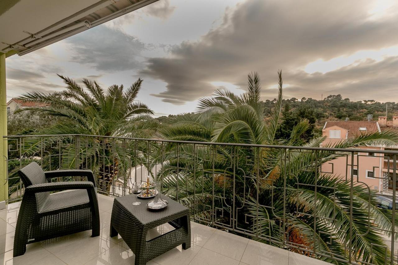 Olive Garden Apartment Petrovac Bagian luar foto