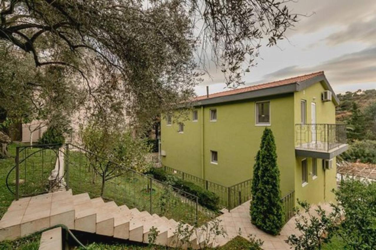 Olive Garden Apartment Petrovac Bagian luar foto